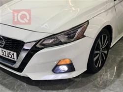 نيسان ألتيما